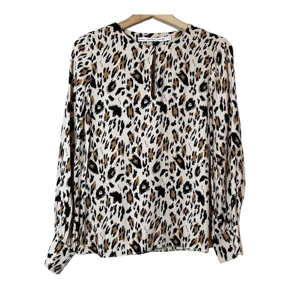 Revolve & Other Stories Leopard Animal Print Keyhole Long Sleeve Blouse Top 4 - Picture 1 of 7
